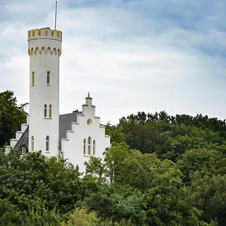 In - Insel Ruegen 3077 Gustow (Vorpommern-Rugen)